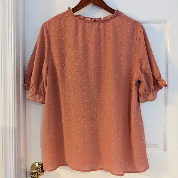 NWT Gibsonlook Short Sleeve Swiss Dot Full Placket Blouse, Mauve, Large - Picture 2 of 12